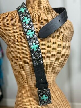 VTG Harley Davidson Leather Cross Studded Belt with Turquoise Accents
